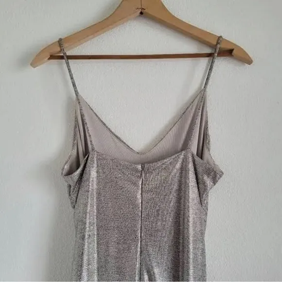 Betsy &amp; Adam Dresses Betsy &amp; Adam Silver Metallic Evening Size 2
