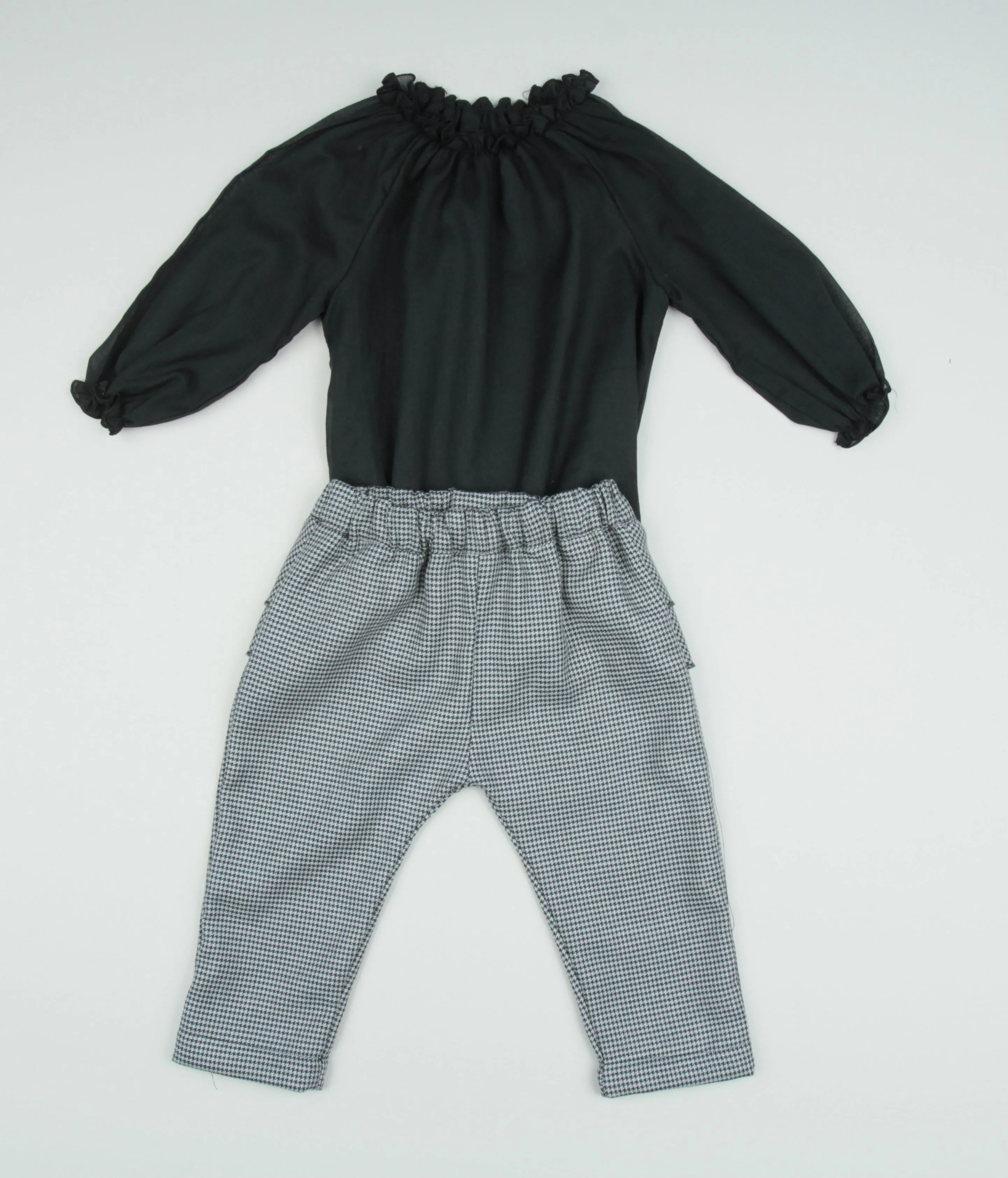 Houndstooth Ruffle Back Pants, Black & White