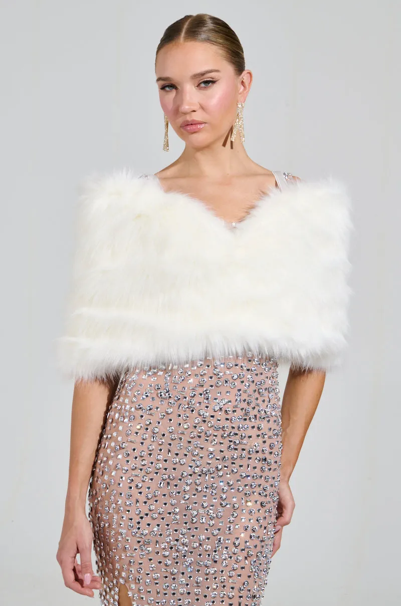 TO THE GALA FAUX FUR SHAWL