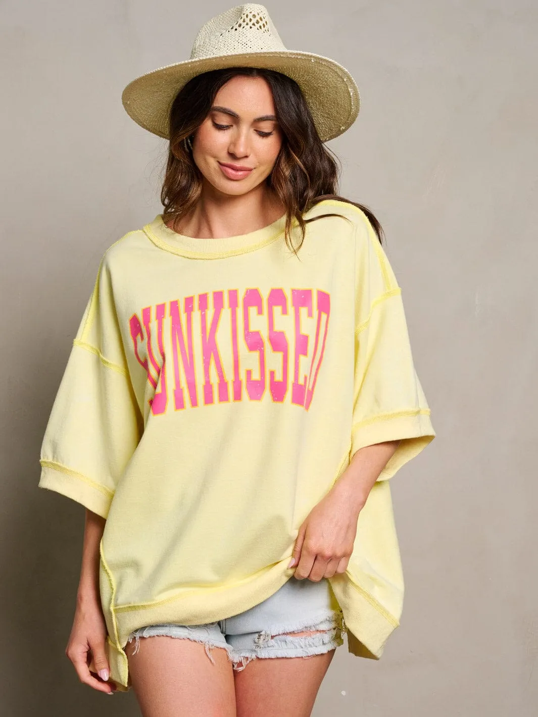 WOMEN'S SHORT SLEEVE GRAPHIC TOP